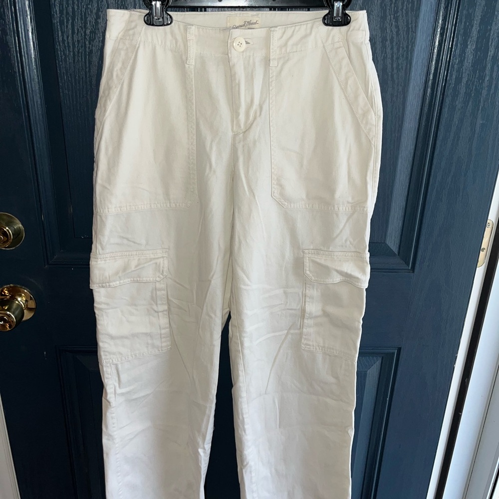 Universal Thread Women's White Cargo Pants (6)